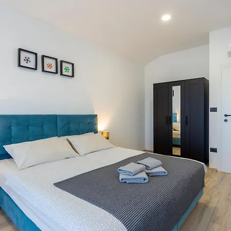 Modernes In Strandnaehe Holiday home
