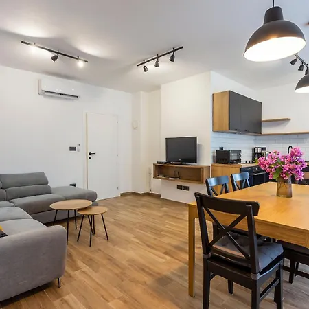 Holiday home Modernes In Strandnaehe