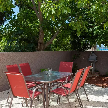 Modernes In Strandnaehe Holiday home