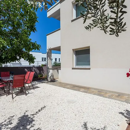 Holiday home Modernes In Strandnaehe *